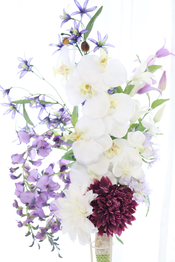 結婚式 和婚 和装前撮り ブライダル 胡蝶蘭と藤の花の豪華和風クラッチブーケ 3枚目の画像