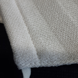 【秋の最新作】縫製屋の手作り立体マスク　ニット　ホワイトグレーストライプ　※枚数限定 6枚目の画像