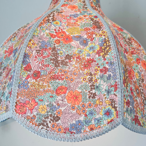 再販】お花のペンダントライト 天井照明 寝室 リビング LED照明