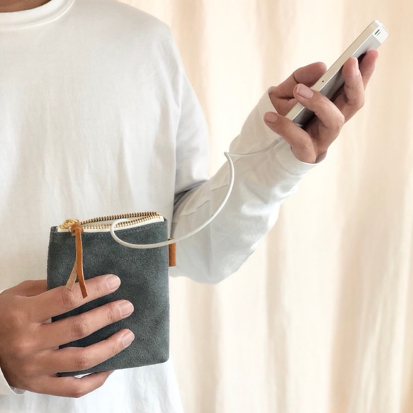 「2025 全色補貨」牛皮絲絨油鞣多功能收納袋 - 小號 [9 種顏色可選] 第4張的照片