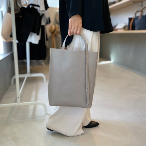 【OROTON】Everyday Tote/大容量トート/2ハンドル/再生繊維使用 鞄職人が作る高級トート。革製、日本製です。