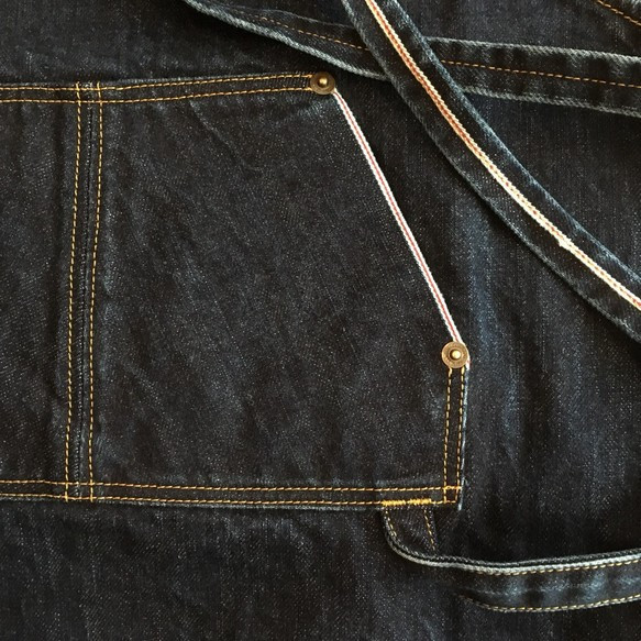 【子供用】バイオウォッシュ14.7ozシャトル織機デニムと極厚オイルヌメのエプロン【インディゴ】