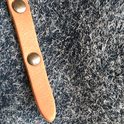 新顏色“真正的皮革”安哥拉絲絨和超厚油Nume圓形手提袋[海軍] 第7張的照片
