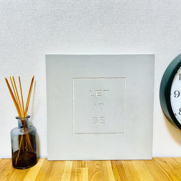 『LET IT BE』アートパネル　漆喰　30cm×30cm【受注生産】 3枚目の画像