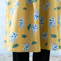 黄色の花柄エプロン-同じ柄のマスク付き-京都の縫製師手作り 3枚目の画像