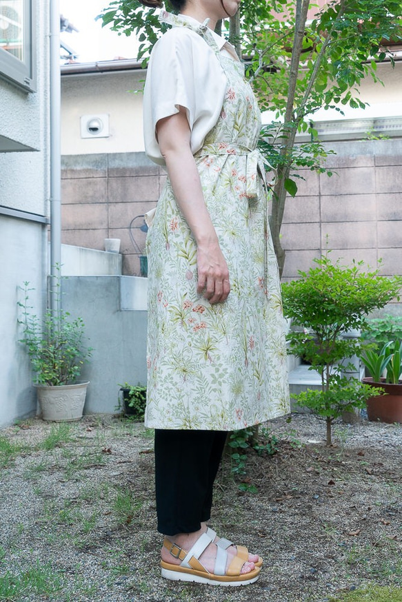フェイラー　エプロン　花柄　美品 FEILERフェイラー エプロン ブーケ 花柄 未使用品 タグ無し