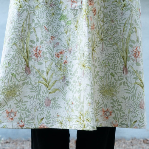 ナチュラルグリーンの花柄エプロン-京都の縫製師手作り エプロン
