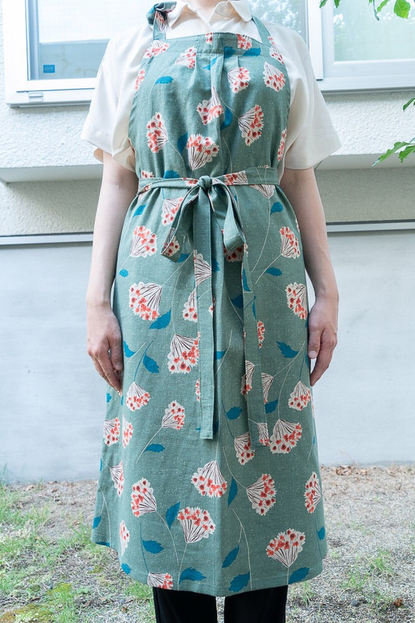 シックなグリーンの花柄エプロン-京都の縫製師手作り 7枚目の画像