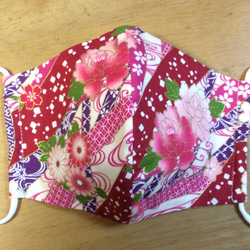 送料無料　立体 布マスク　ハンドメイド マスク かわいい 花柄 和柄  和風 和模様  桜 牡丹 赤系(裏地白) 6枚目の画像