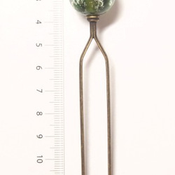 しゅわしゅわとんぼ玉のかんざし　緑×深緑 　耳かき二本足 5枚目の画像