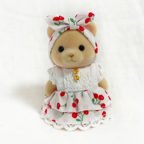 シルバニアファミリー 着せ替え服 さくらんぼ柄ワンピース&バンダナ