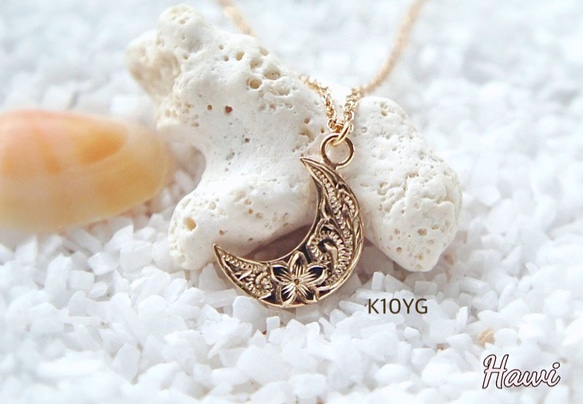 18金と淡水パールのネックレスとイヤリングセット　三日月のデザイン 18金と淡水パールのネックレスとイヤリングセット 三日月のデザイン