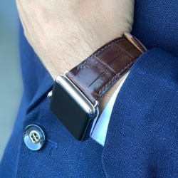 高級ワニ革使用Apple Watch クロコダイル革 ワニ革 バンド 時計ベルト  ブラウン総手縫い製作 D54 1枚目の画像