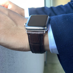 高級ワニ革使用Apple Watch クロコダイル革 ワニ革 バンド 時計ベルト  ブラウン総手縫い製作 D54 4枚目の画像