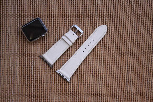 【高級革使用】Apple Watchレザーバンド レザーベルト 腕時計ベルト ホワイト　D18　高級金具付け 1枚目の画像
