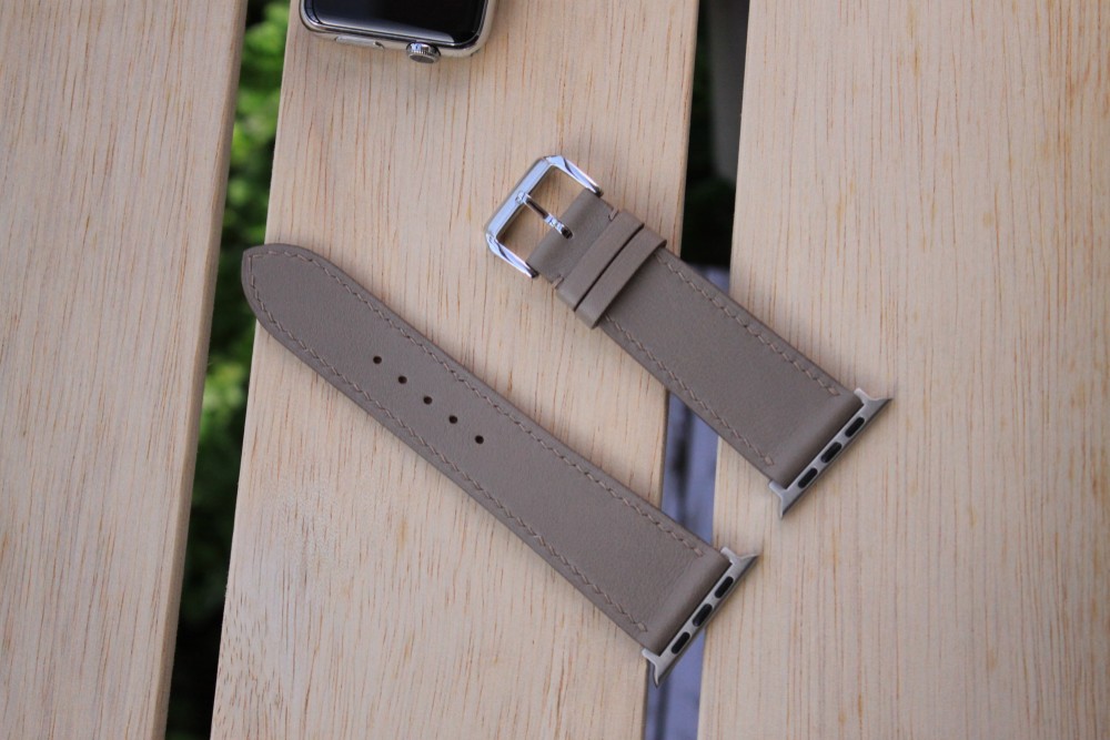 高級革使用Apple Watchレザーバンド　レザーベルト 腕時計ベルト グレイ　D19　高級金具付け