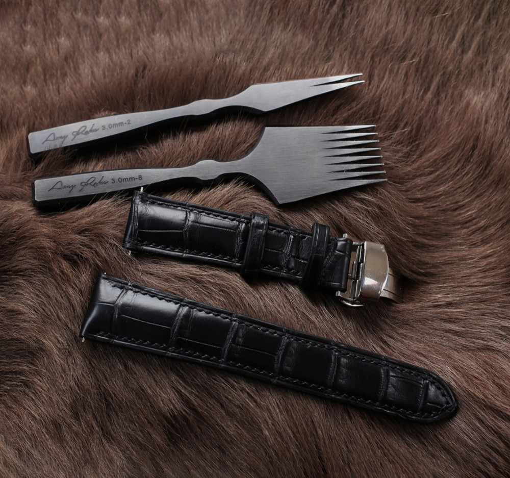 高級ワニ革使用Apple Watch ワニレザーベルト　レザーバンド　腕時計ベルト　D48 ブラック総手縫い製作