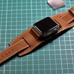 高級革使用Apple Watchレザーバンドストラップ 腕時計ベルト　レザーベルト L3 受注製作 5枚目の画像