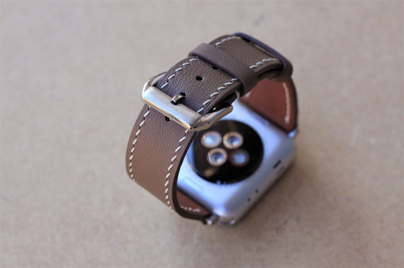 高級革使用Apple Watchレザーベルト　時計ベルト　レザーバンド　D64 高級金具付け・すぐに発送 1枚目の画像