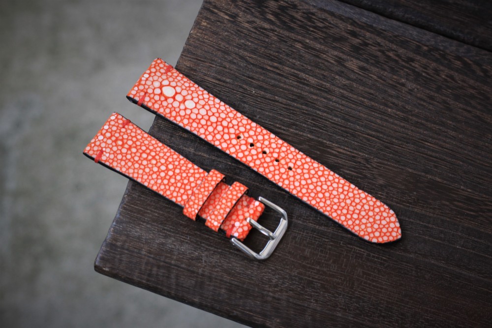 【新作】高級革使用Apple Watchスタースティングレイ　エイ革　レザーバンド　時計ベルト D71