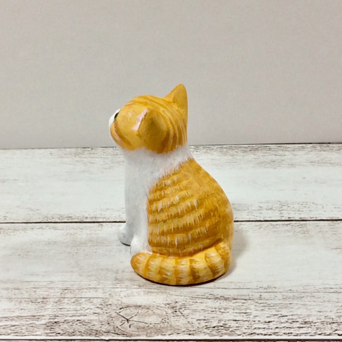 茶とら白猫の置物 その他アート 猫ハウス 通販 10111261｜Creema(クリーマ)