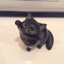見上げる黒猫（オムライスさまご予約済み） 2枚目の画像