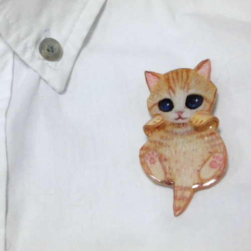 茶猫レジンブローチ