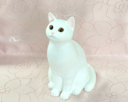 見上げる白猫 招き猫 猫ハウス 通販 4544988｜Creema(クリーマ)