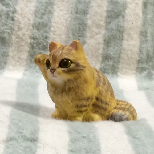 キジトラ猫 (長毛種） 招き猫 猫ハウス 通販 4906305｜Creema(クリーマ