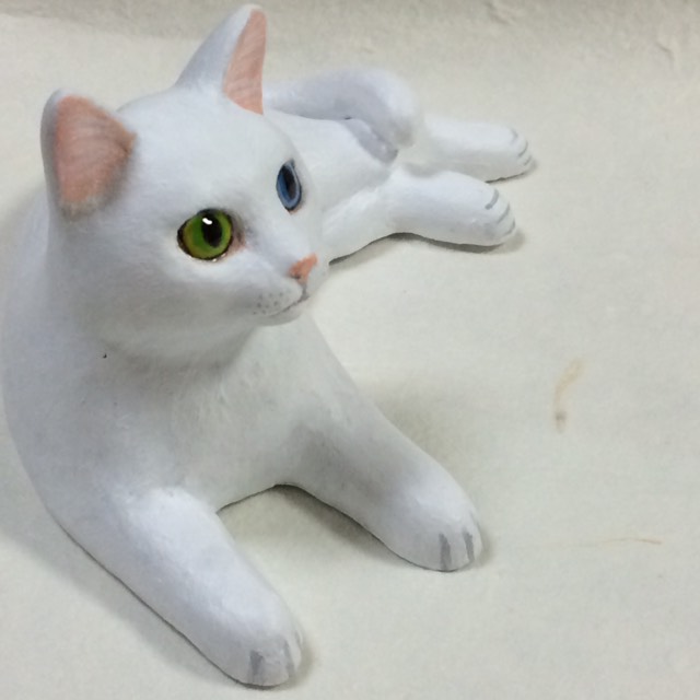 【アクリル画】幸せを運ぶ猫【絵画】白猫、オッドアイ