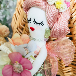 ルルベちゃん　森からの贈り物シリーズ　「フェアリーピンク」バッグチャーム　妖精　花　インド刺繍 9枚目の画像