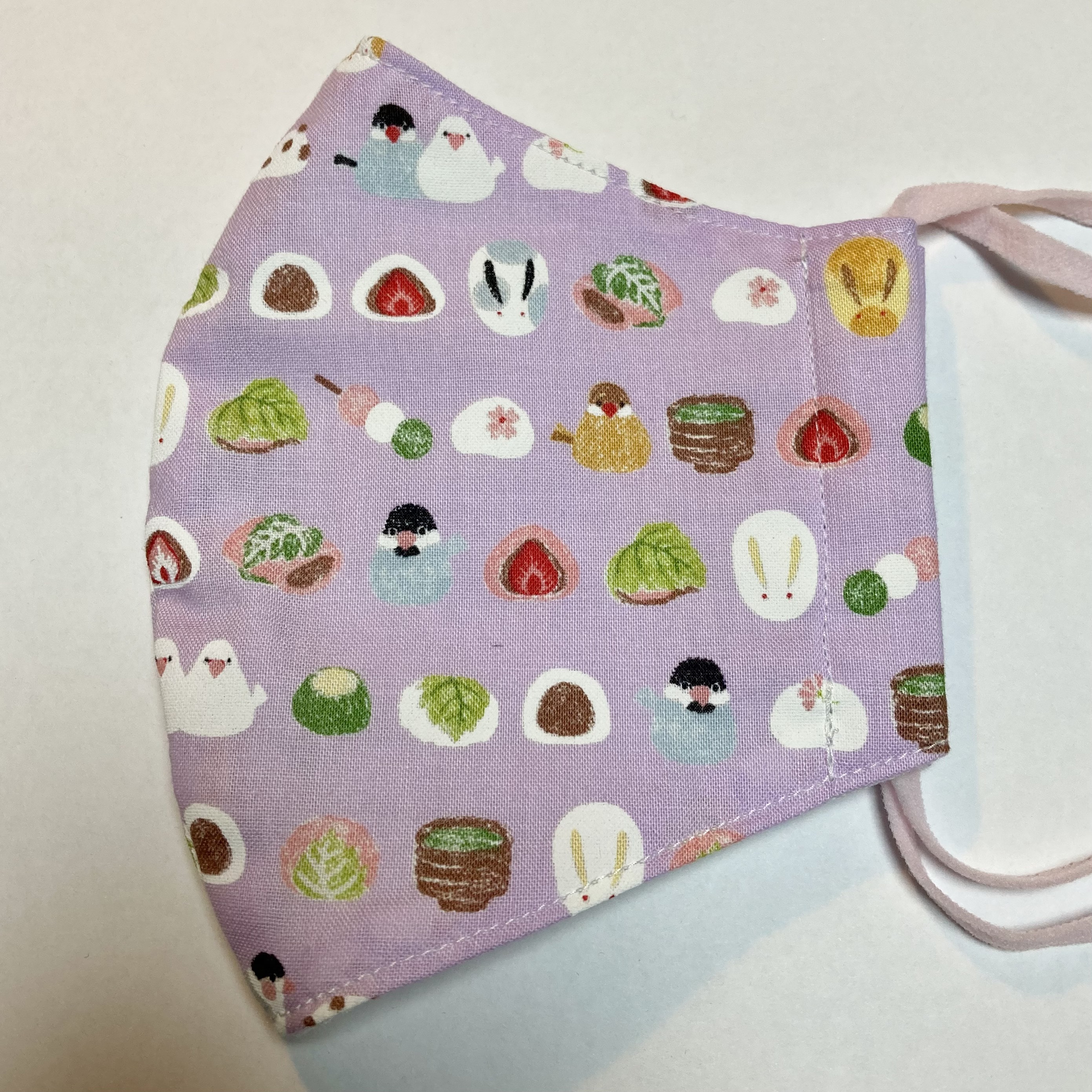 立体マスク-151レディスサイズ(表：文鳥柄藤色・内：薄ブルーダブル