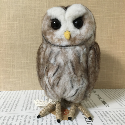 【羊毛フェルト】モリフクロウ☆2/3 サイズ☆ 羊毛フェルトのモリフクロウ 羊毛フェルト 雪玉。 通販 11510664