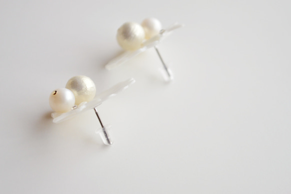 WHITE SHELL PEARL PIERCE WHITE 2枚目の画像