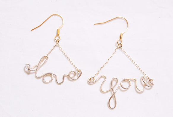 "love you" wire pierce 1枚目の画像