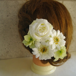 ガーベラとローズのホワイト花飾り【017】 4枚目の画像