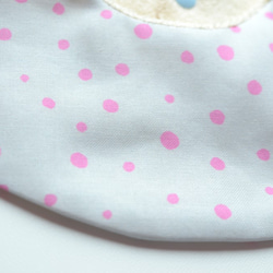 baby bib pompon 360° small dots pink 3枚目の画像