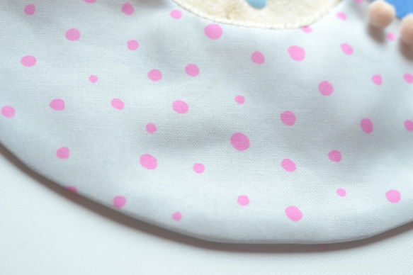 baby bib pompon 360° small dots pink 3枚目の画像