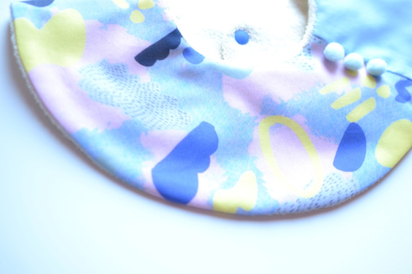 嬰兒圍兜絨球360°rakugaki藍色 第3張的照片