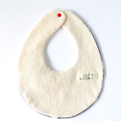 baby bib pompon EGG X'mas navy ivory 4枚目の画像