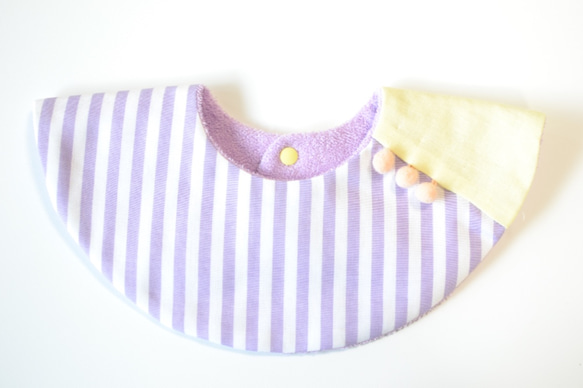 baby bib pompon 360 stripe mauve 2枚目の画像