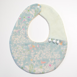 baby bib LIBERTY pompon EGG light green ivory 2枚目の画像