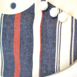 baby bib pompon 360° stripes navy 3枚目の画像