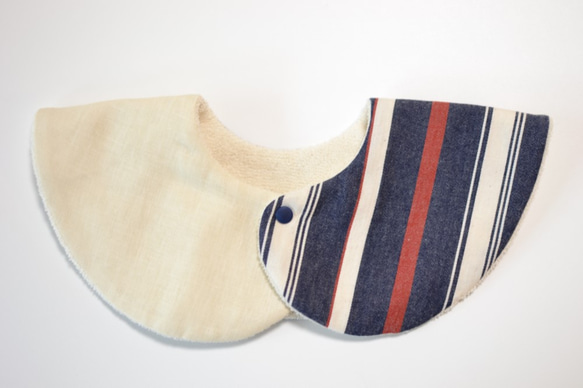 baby bib pompon 360° stripes navy 4枚目の画像