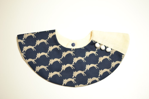 baby bib pompon 360° CATS navy ivory 2枚目の画像