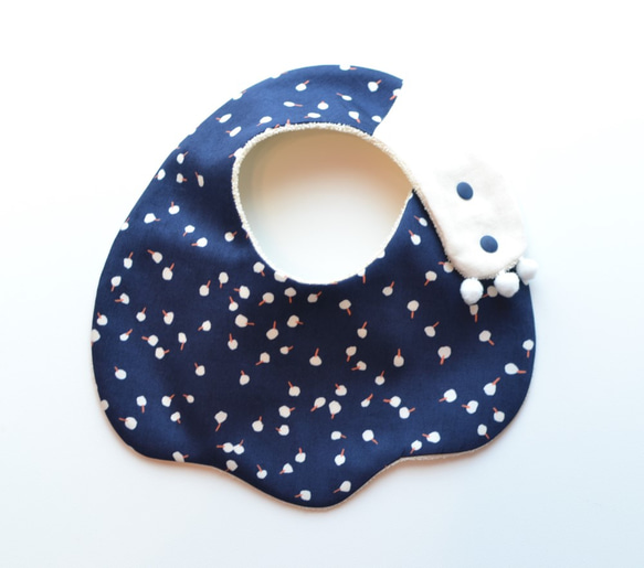 baby bib pompon PUMPKIN MUDDY navy 3枚目の画像