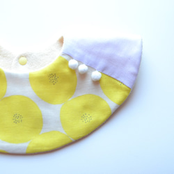 baby bib pompon 360° AMPAN yellow 1枚目の画像