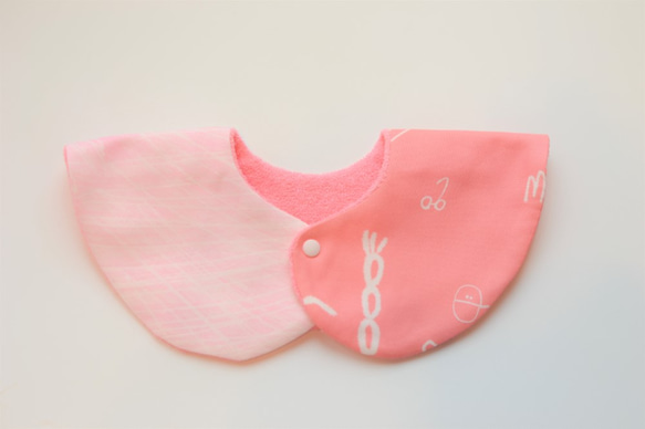 baby bib pompon 360° SMILE pink 4枚目の画像