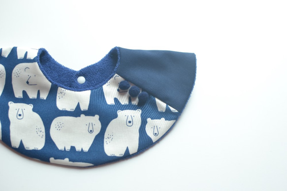 baby bib pompon 360° bears navy 1枚目の画像