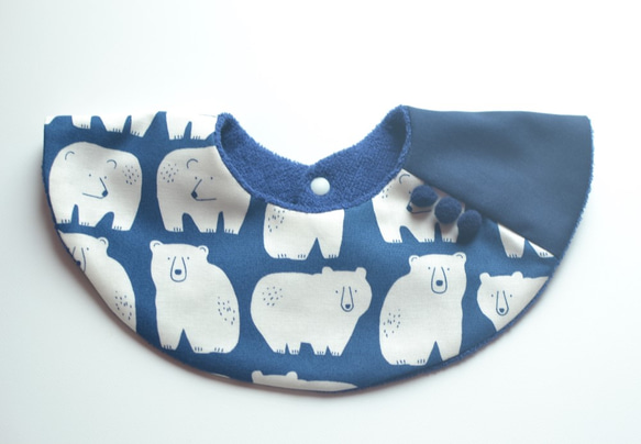 baby bib pompon 360° bears navy 2枚目の画像